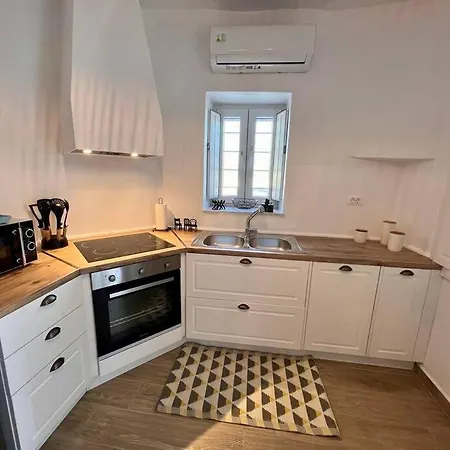 Dall'egeo παραδοσιακό κυκλαδίτικο σπίτι Vari (Syros)