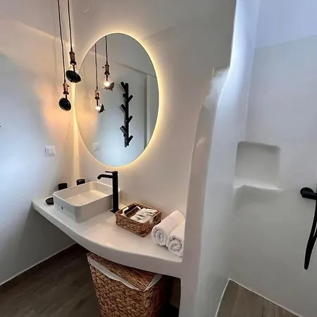 Dall'egeo παραδοσιακό κυκλαδίτικο σπίτι * Βάρη